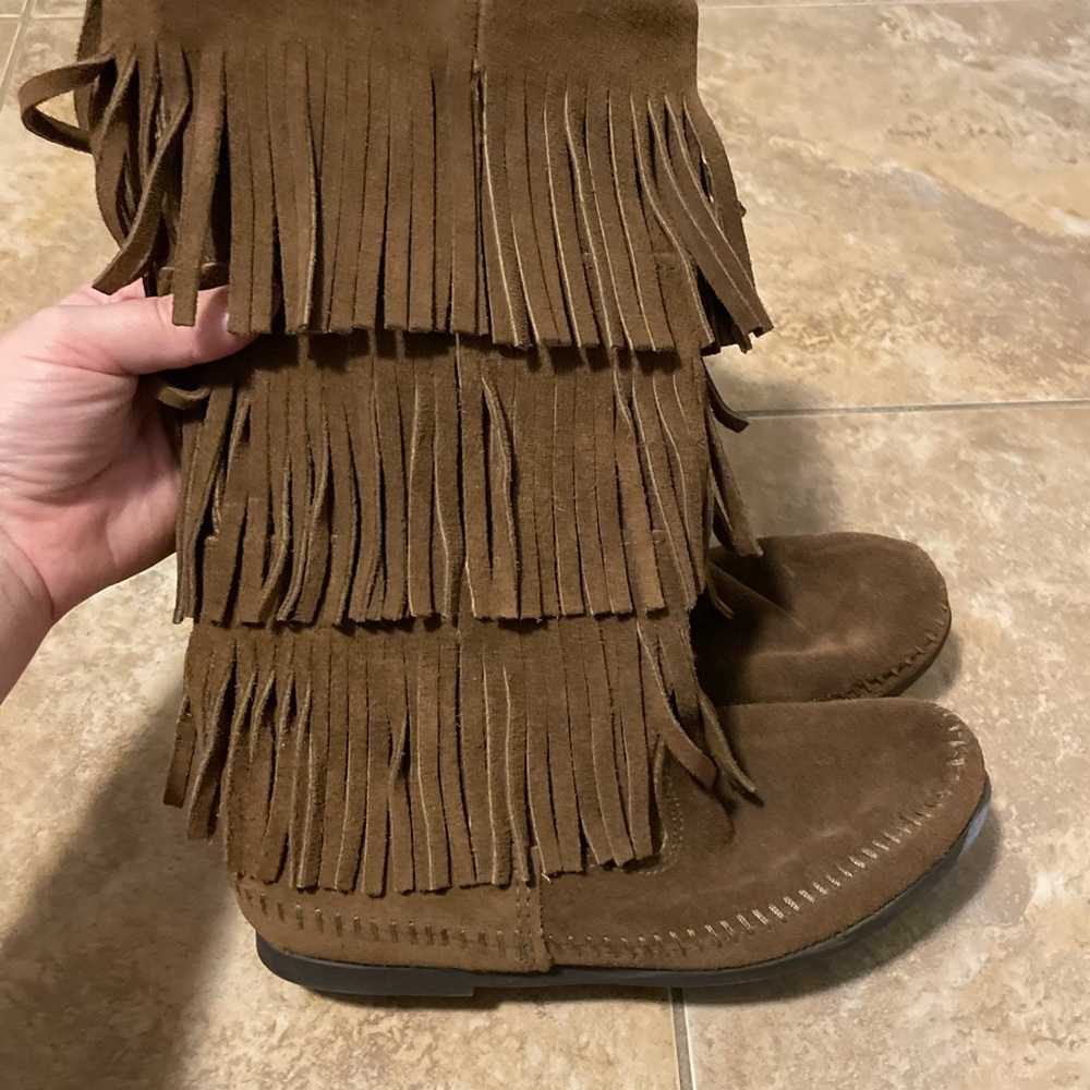 Minnetonka fringe boots